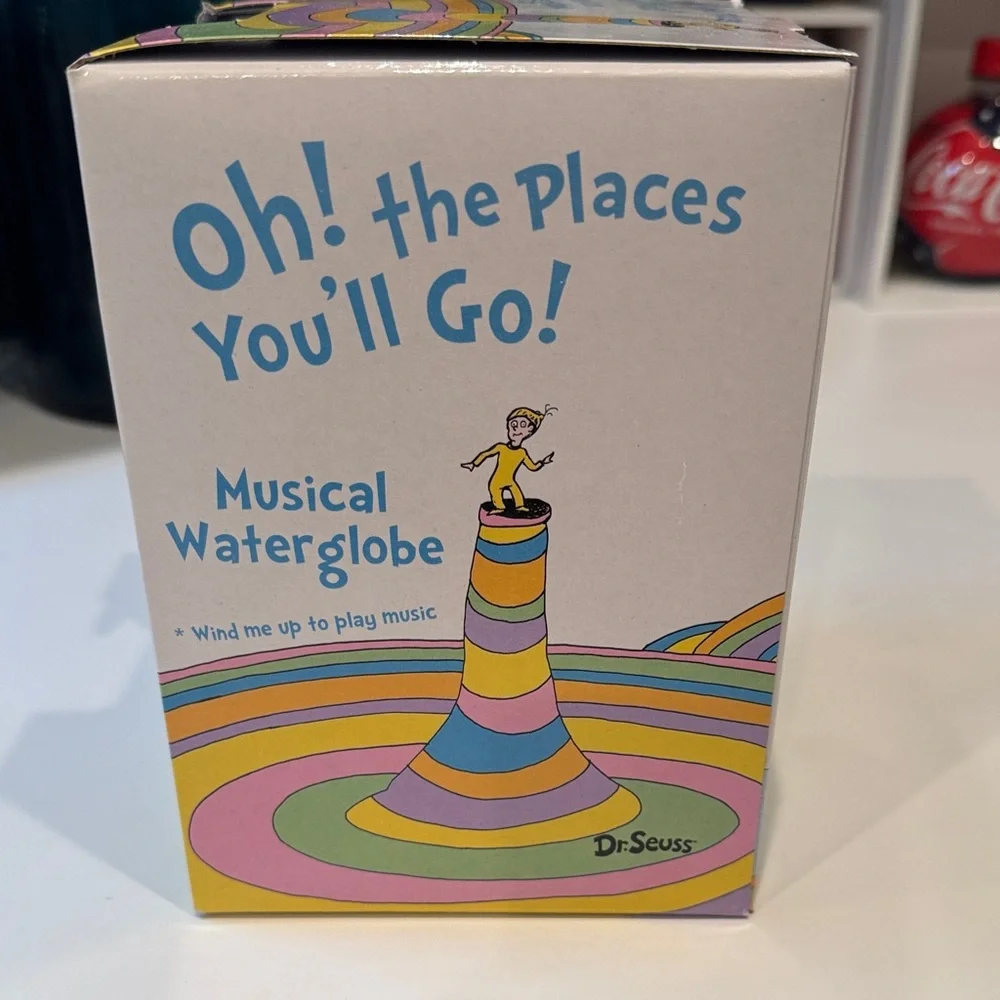 Dr. Seuss Musical Water Globe Oh! The Places You’ll Go Mint In Box